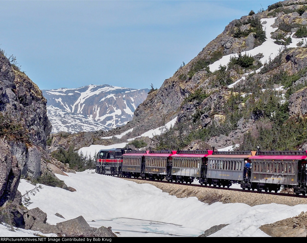 Top of White Pass / snow on the ground